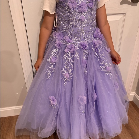 Dancing Queen K804 worn once then dry cleaned. In perfect condition no rips - Picture 4 of 8